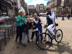 2016 05 Fietspuzzeltocht - confrontatie Rein